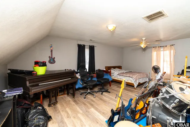 $689,500 | 103 Trenor Lane, Powells Point, NC 27966