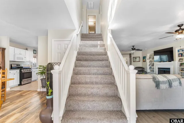 $689,500 | 103 Trenor Lane, Powells Point, NC 27966