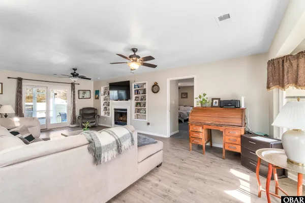 $669,900 | 103 Trenor Lane, Powells Point, NC 27966
