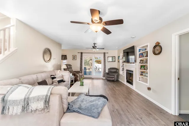 $689,500 | 103 Trenor Lane, Powells Point, NC 27966