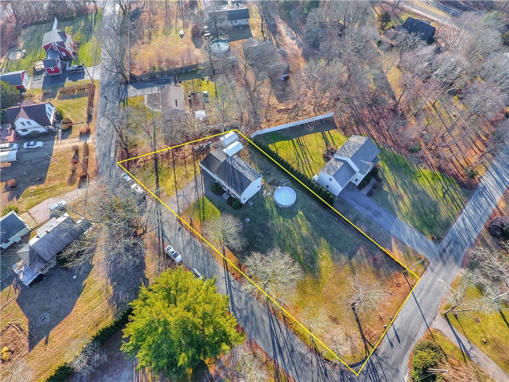 40 Blackbird Road South Kingstown, RI 02892 - Photo 3 of 21 Gallery Image 3
