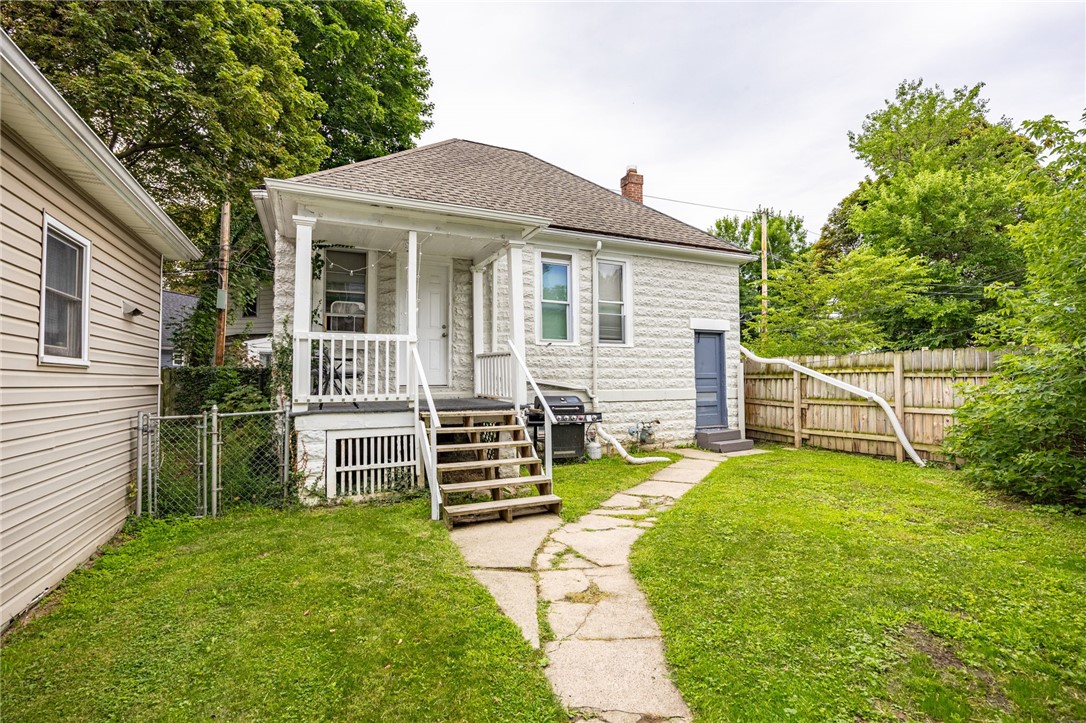 816 South Goodman Street Rochester, NY 14620 - Photo 2 of 33 Gallery Image 2
