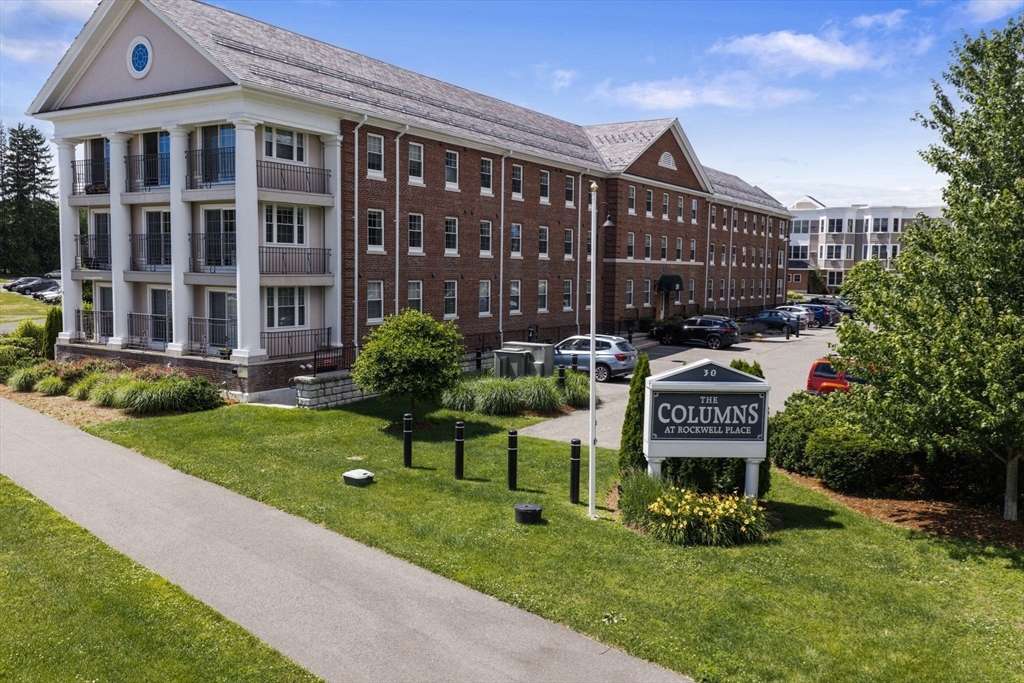30 Village Hill Road, Unit 104 Northampton, MA 01060 - Photo 1 of 19