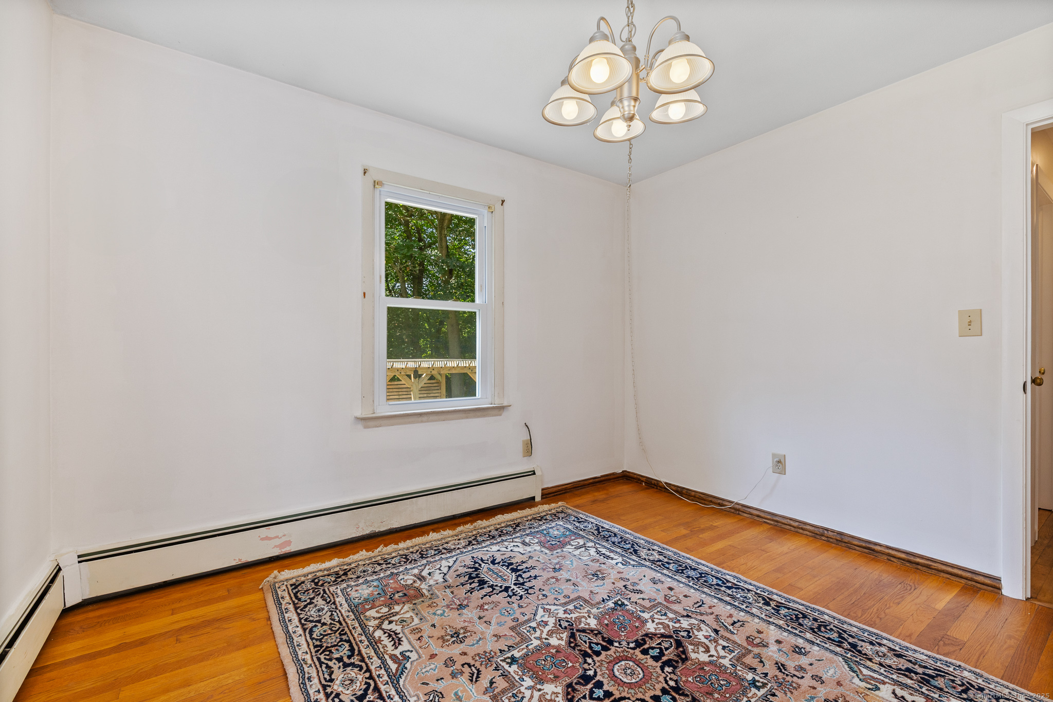 24 Pine Street Waterford, CT 06385 - Photo 15 of 39