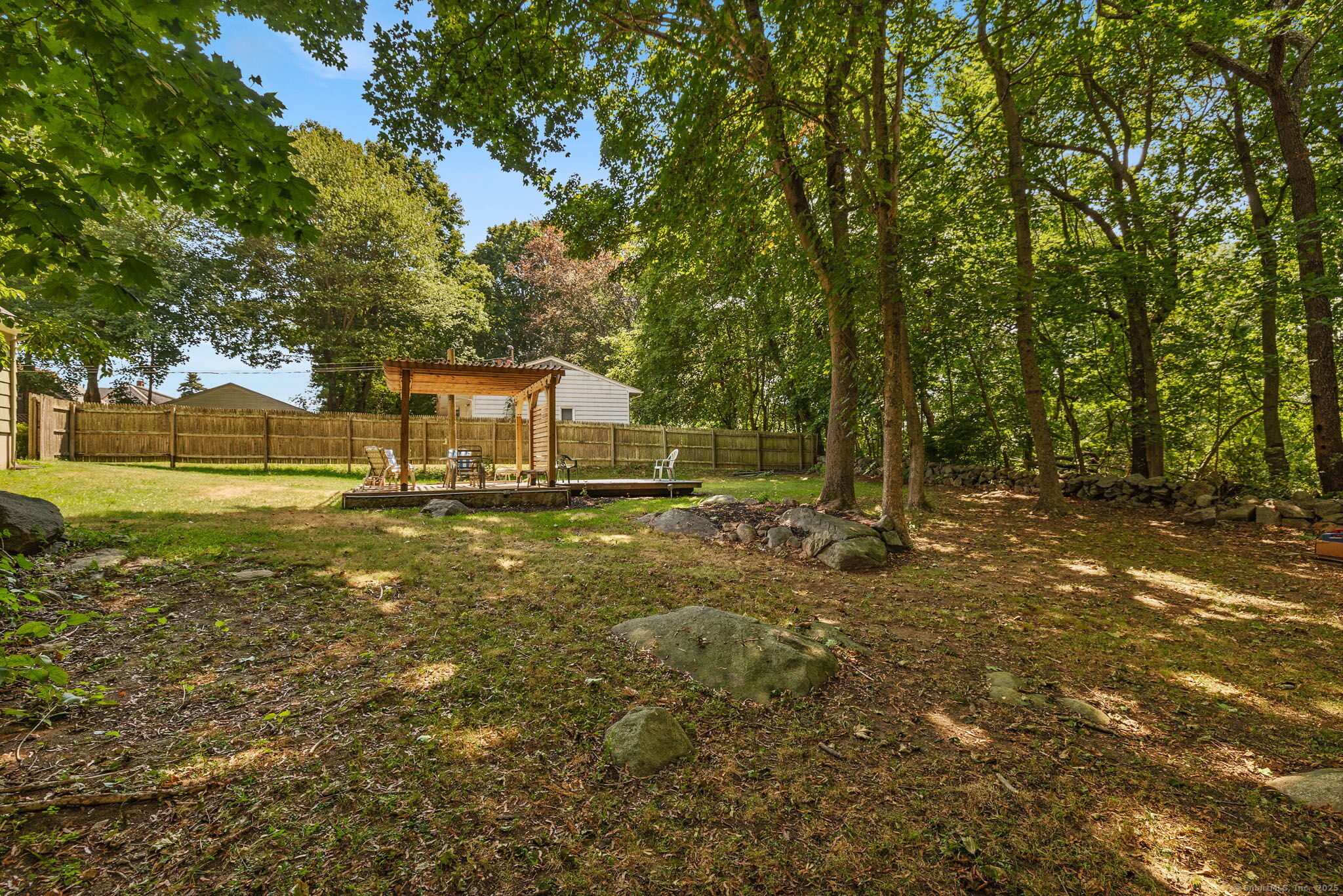 24 Pine Street Waterford, CT 06385 - Photo 28 of 39