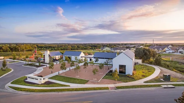 $2,399 | 100 Peach Flt Court, Liberty Hill, TX 78642