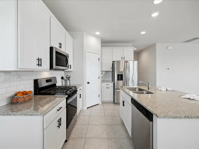 $2,399 | 100 Peach Flt Court, Liberty Hill, TX 78642