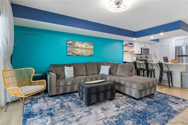 $279,000 | 40 Lighthouse Road, Unit 4203, Lake Ozark, MO 65049