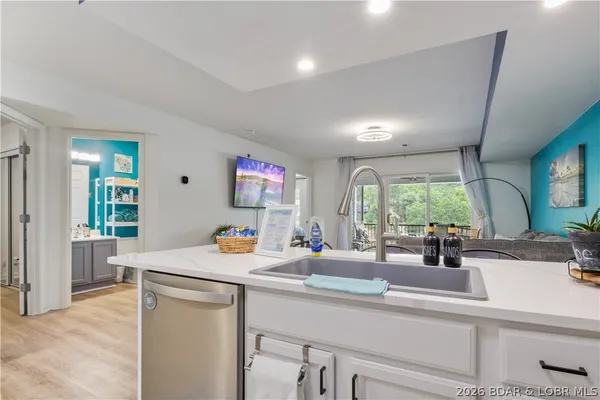 $279,000 | 40 Lighthouse Road, Unit 4203, Lake Ozark, MO 65049