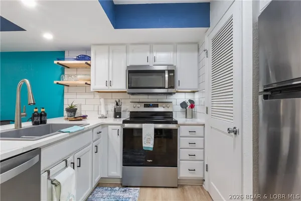 $279,000 | 40 Lighthouse Road, Unit 4203, Lake Ozark, MO 65049