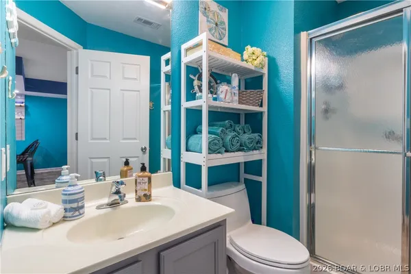 $279,000 | 40 Lighthouse Road, Unit 4203, Lake Ozark, MO 65049