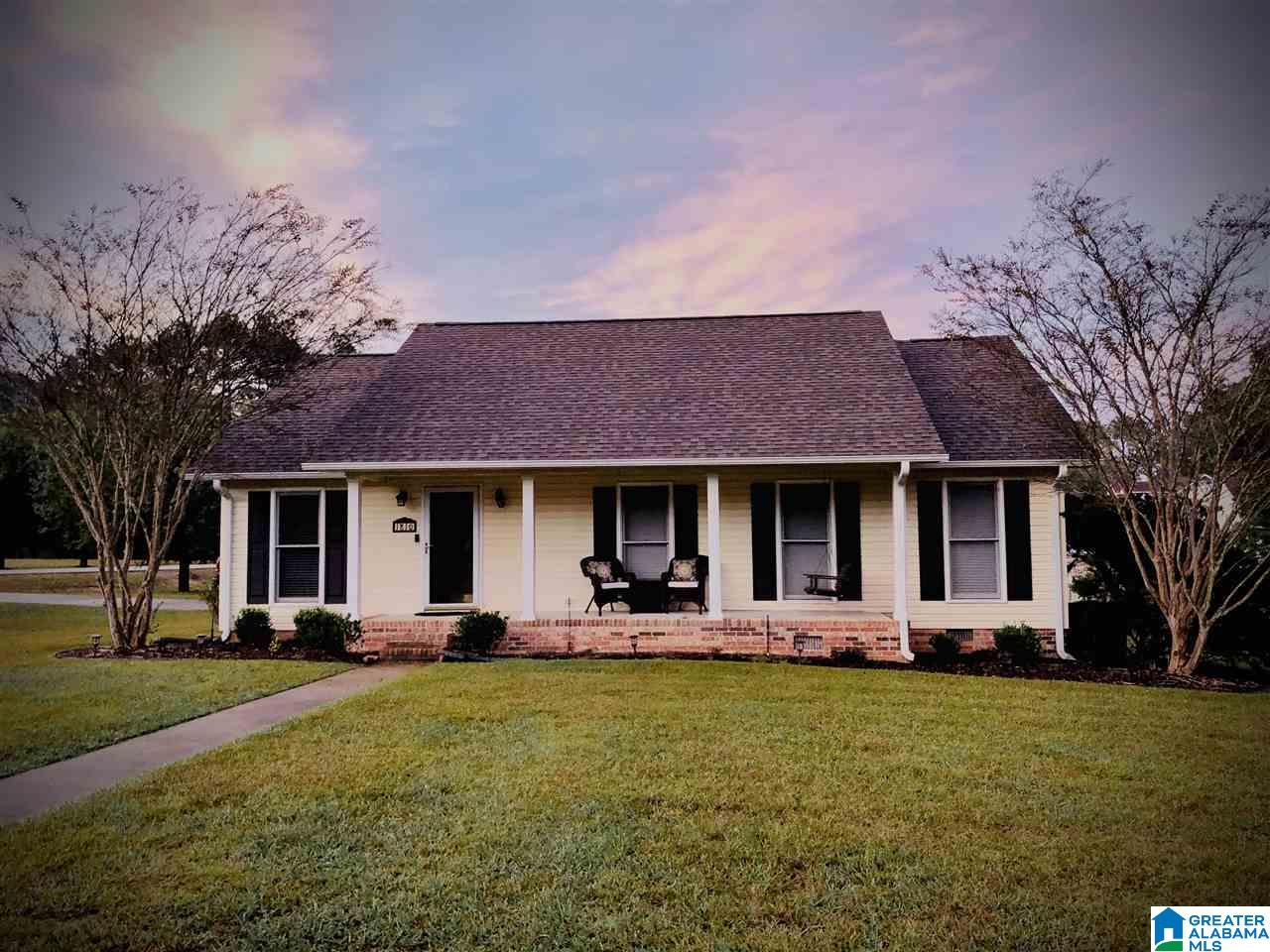 1810 Edwin Street Scottsboro, AL 35768 - Photo 2 of 32