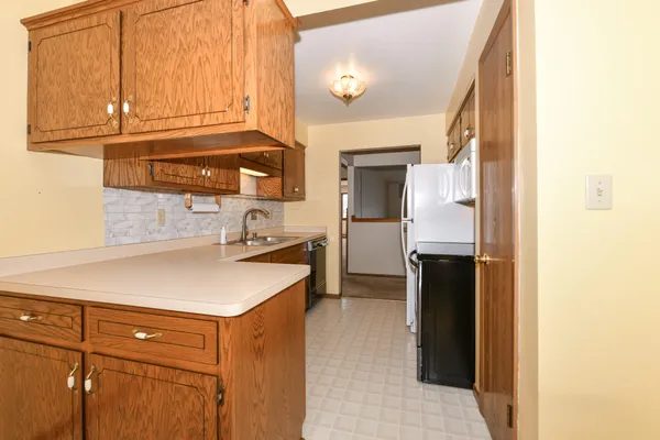 $240,000 | 8374 Tuckaway Shores Drive, Franklin, WI 53132