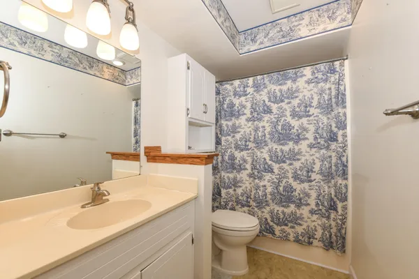 $240,000 | 8374 Tuckaway Shores Drive, Franklin, WI 53132