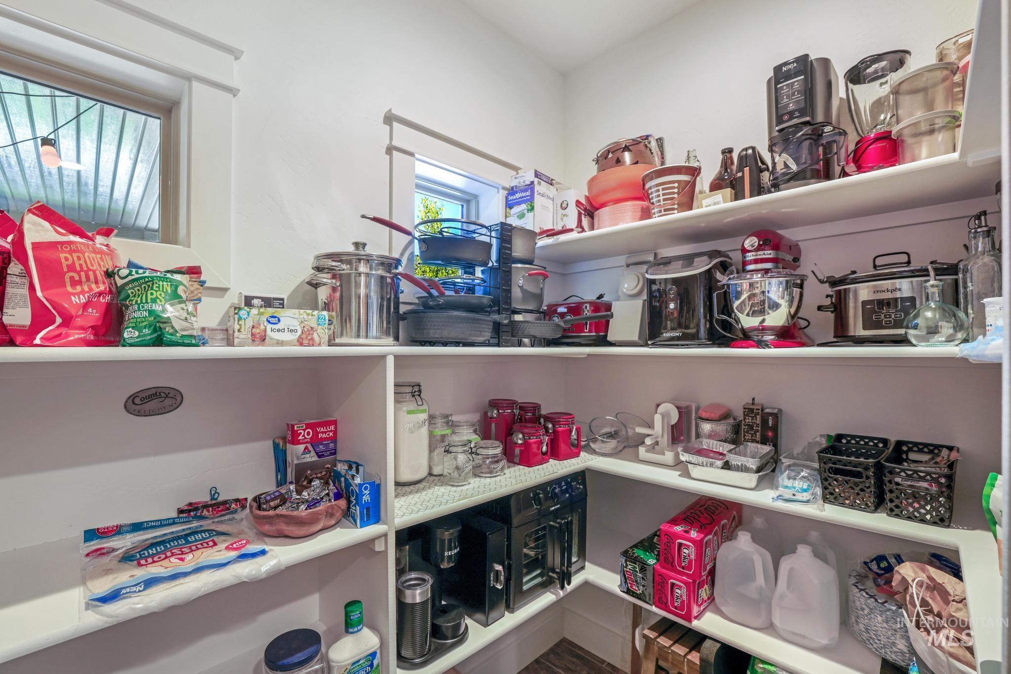 2043 Prospector Way Twin Falls, ID 83301 - Photo 9 of 29 View of pantry