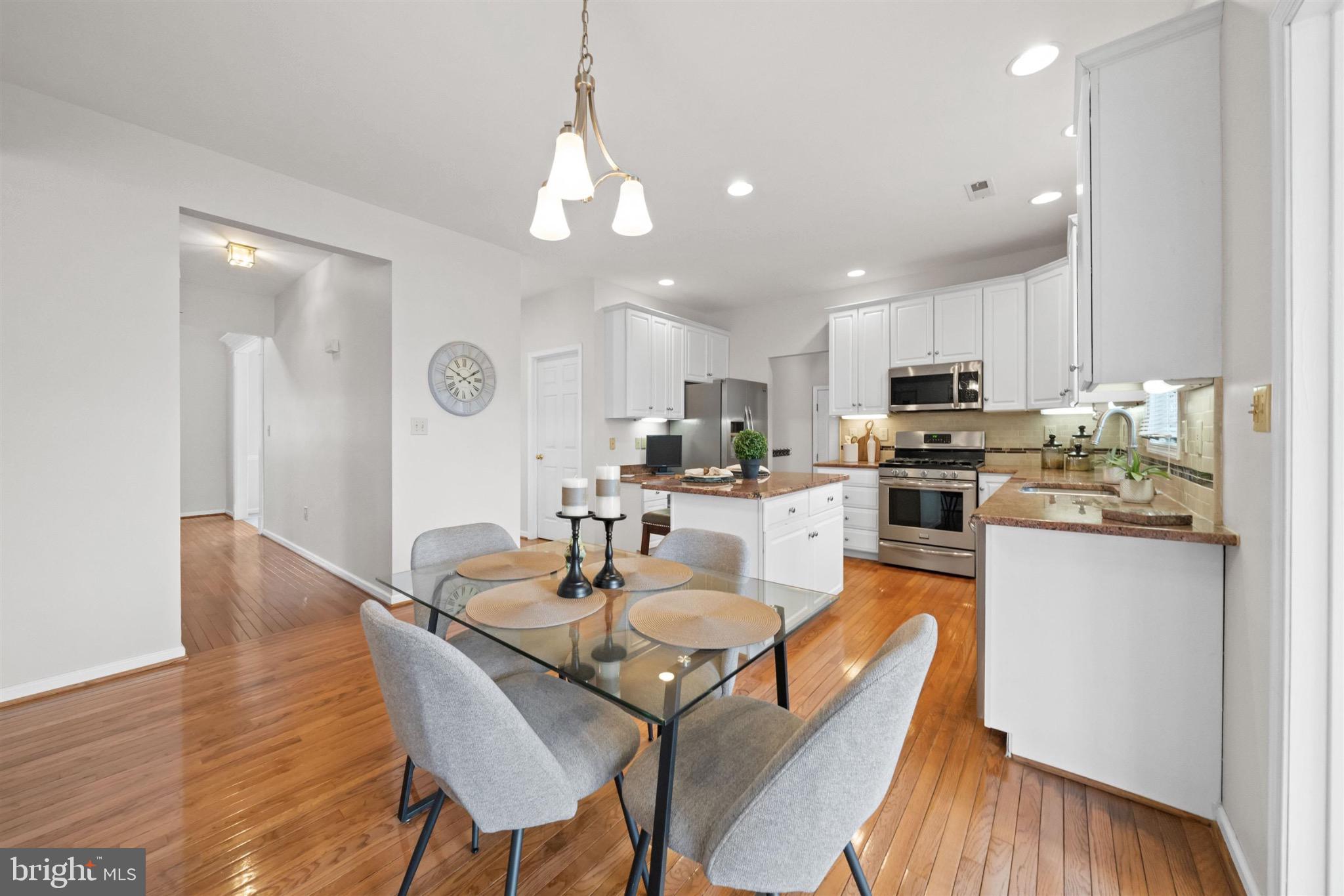 8 Bayberry Close Newark, DE 19711 - Photo 13 of 63 Modern kitchen with open dining space.