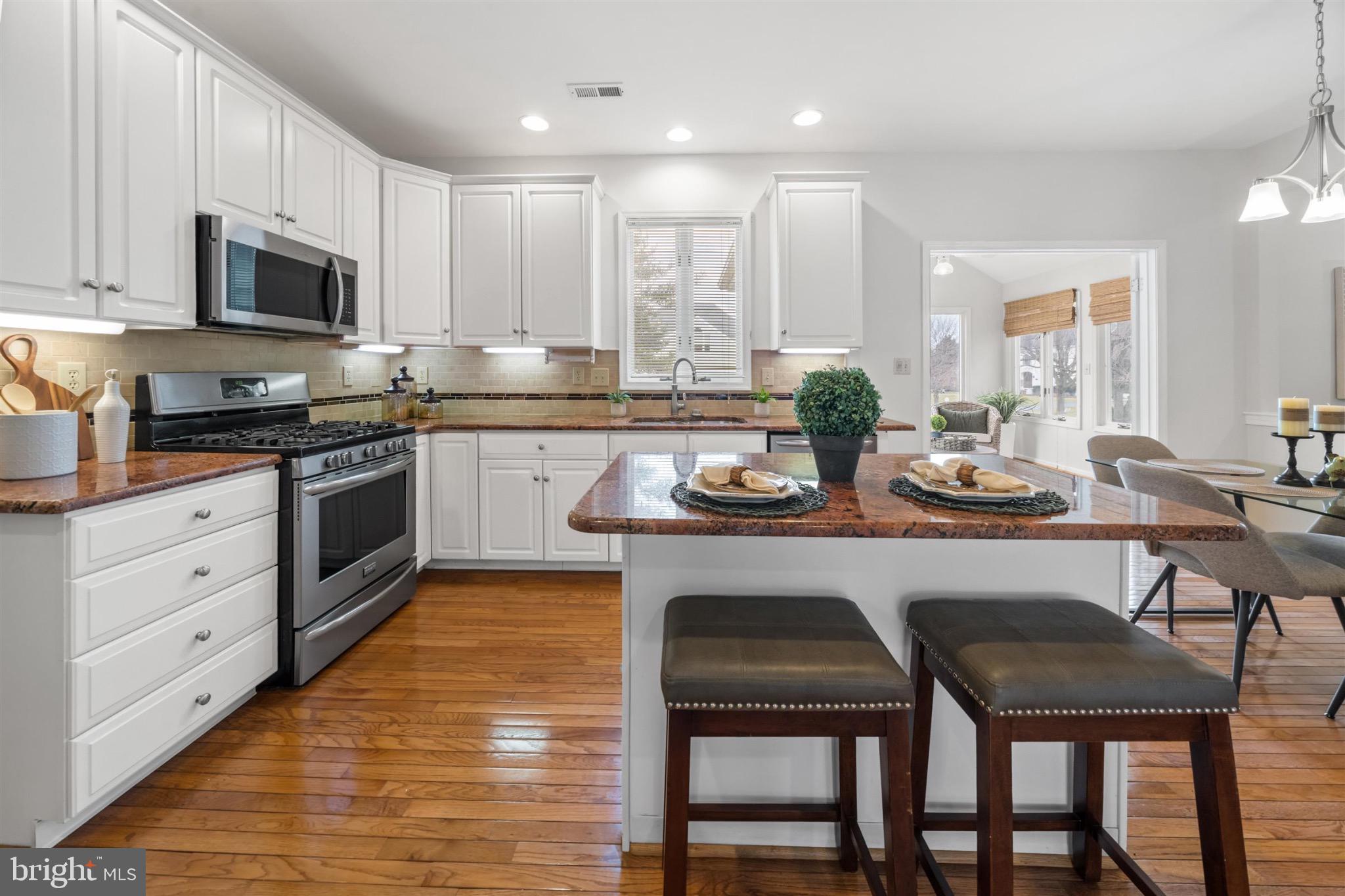 8 Bayberry Close Newark, DE 19711 - Photo 14 of 63 Modern kitchen with elegant finishes.