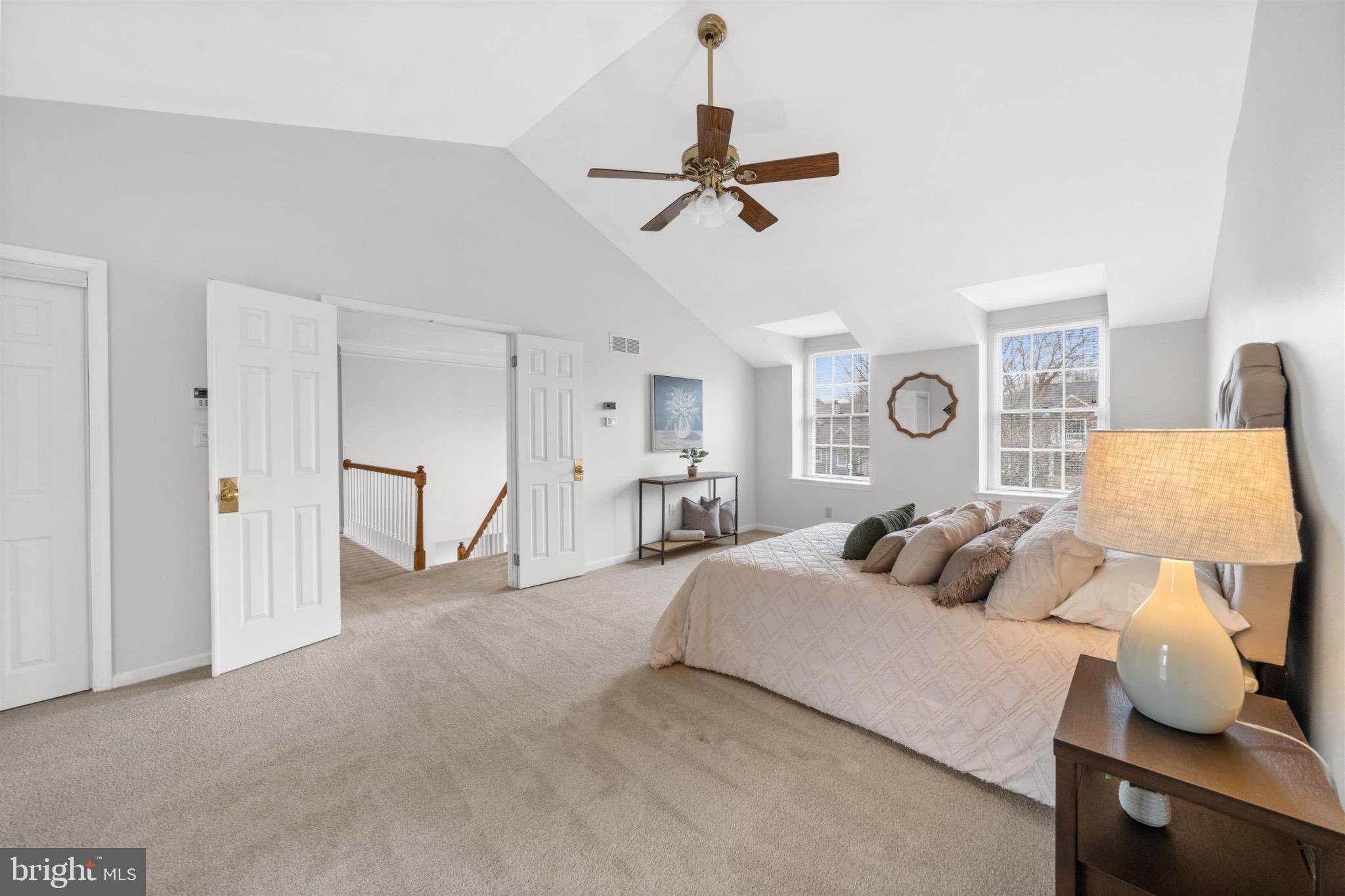 8 Bayberry Close Newark, DE 19711 - Photo 28 of 63 Spacious primary bedroom with vaulted ceilings.