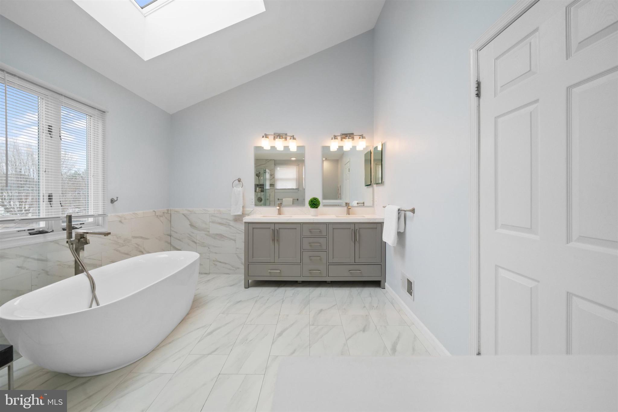 8 Bayberry Close Newark, DE 19711 - Photo 34 of 63 Serene spa-like bathroom retreat.