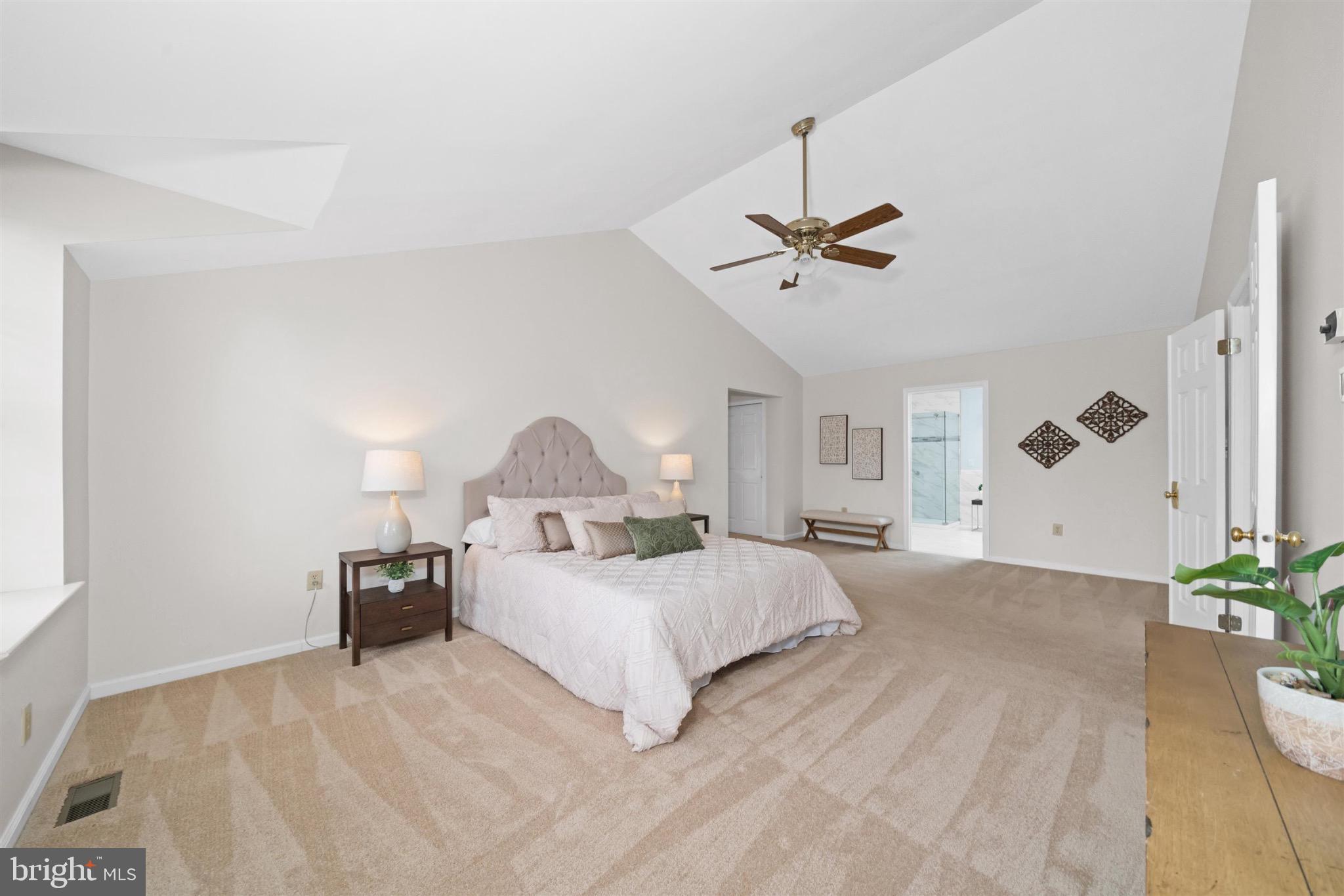 8 Bayberry Close Newark, DE 19711 - Photo 36 of 63 Spacious, serene master retreat awaits you.