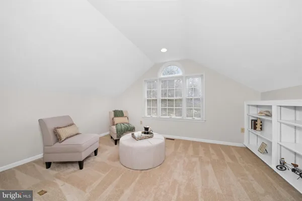 $764,900 | 8 Bayberry Close, Newark, DE 19711