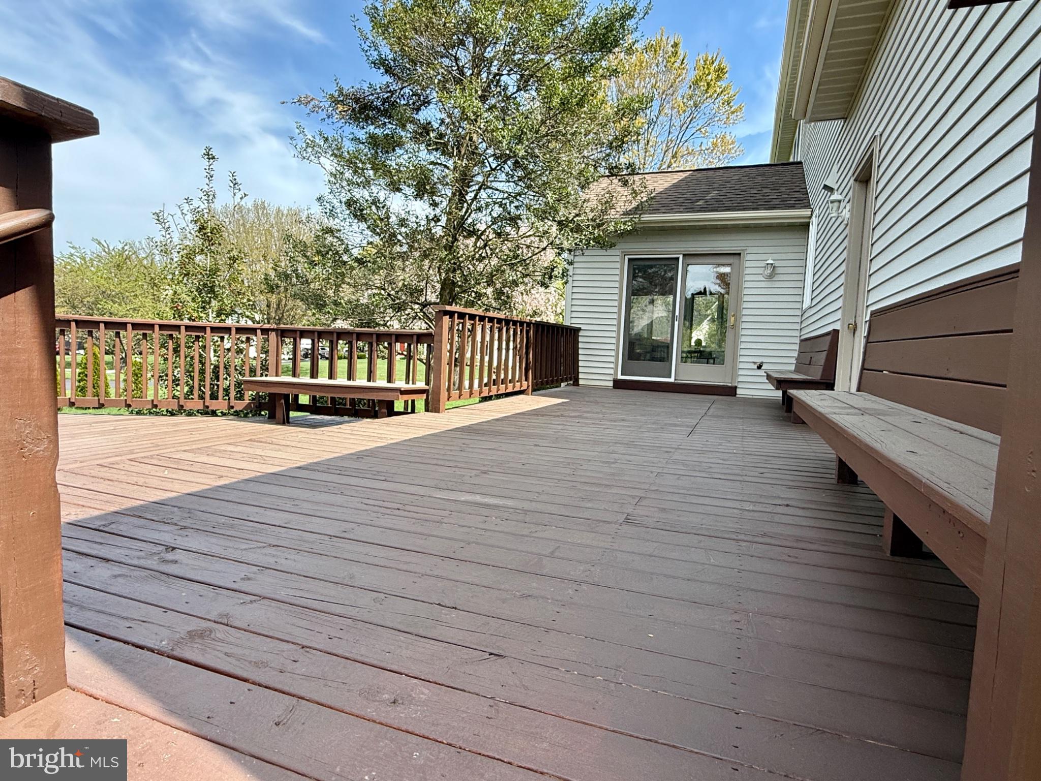 8 Bayberry Close Newark, DE 19711 - Photo 55 of 63 Spacious deck with serene views.