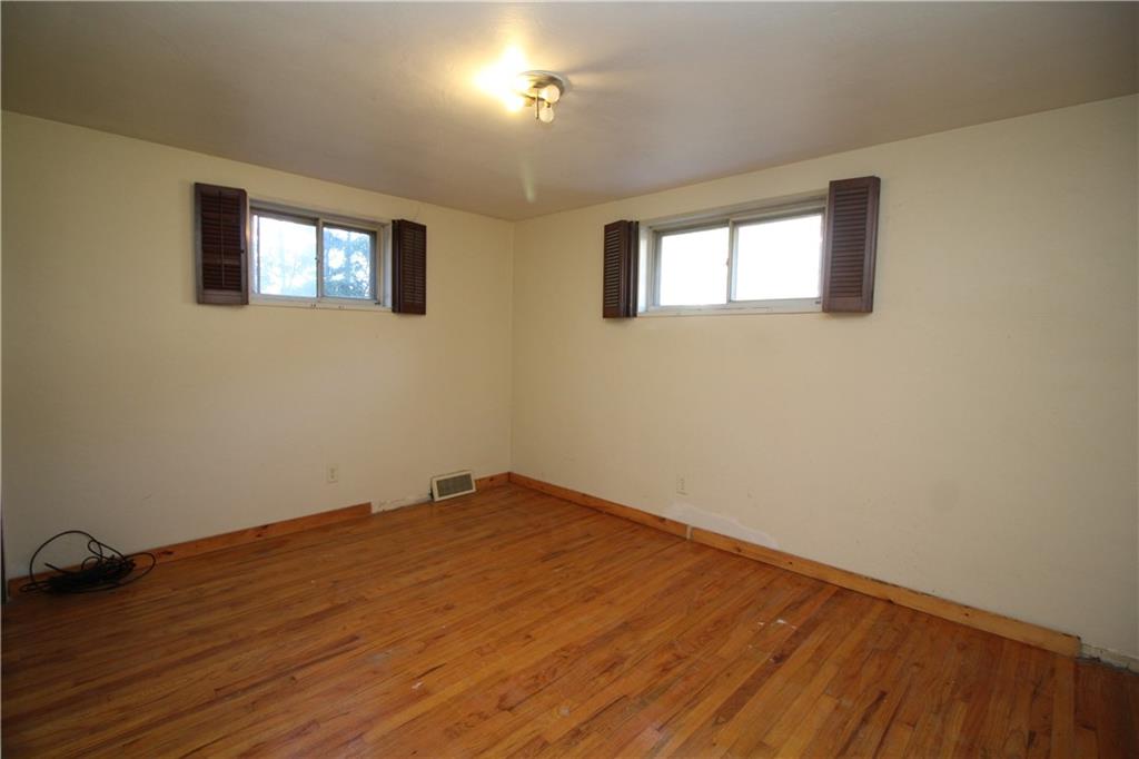 1347 Grove Road Pittsburgh, PA 15234 - Photo 4 of 25 Gallery Image 4
