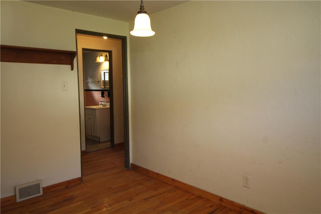 1347 Grove Road Pittsburgh, PA 15234 - Photo 7 of 25 Gallery Image 7