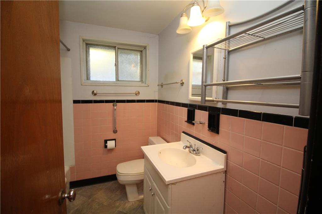 1347 Grove Road Pittsburgh, PA 15234 - Photo 8 of 25 Gallery Image 8