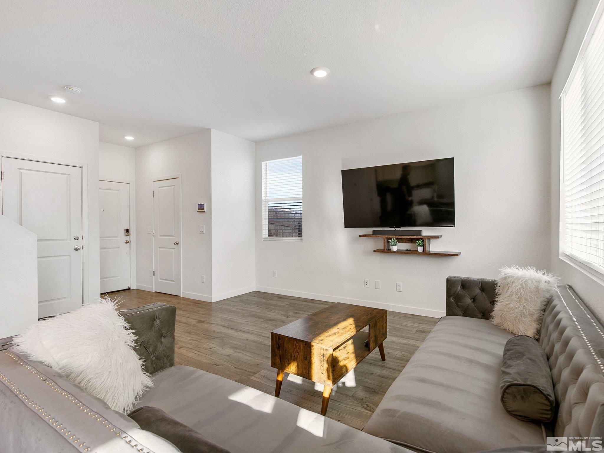 438 Polar Sky Way Reno, NV 89506 - Photo 8 of 27 Photo 8