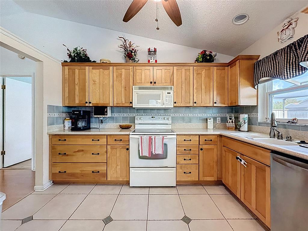 3288 Bluffview Drive Spring Hill, FL 34609 - Photo 9 of 29