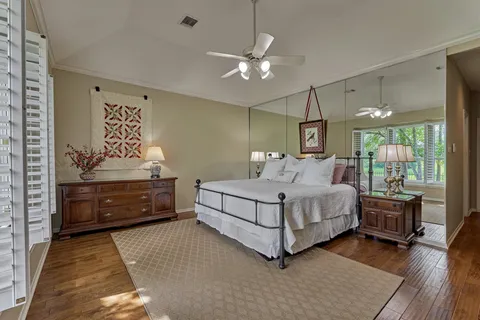 $925,000 | 46 North Copperknoll Circle, The Woodlands, TX 77381