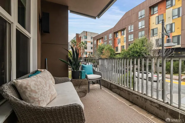 $725,000 | 5800 3rd Street, Unit 1102, San Francisco, CA 94124