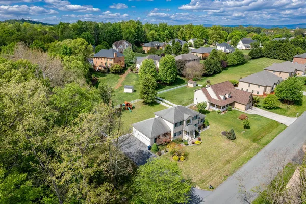 $599,000 | 3265 Berryfield Drive, Harrisonburg, VA 22801