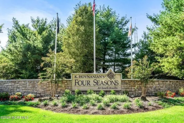 $449,999 | 39 Marlow Drive, Jackson, NJ 08527