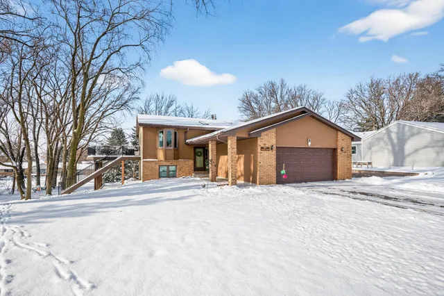 $495,550 | 1871 Chardel Court, West St. Paul, MN 55118