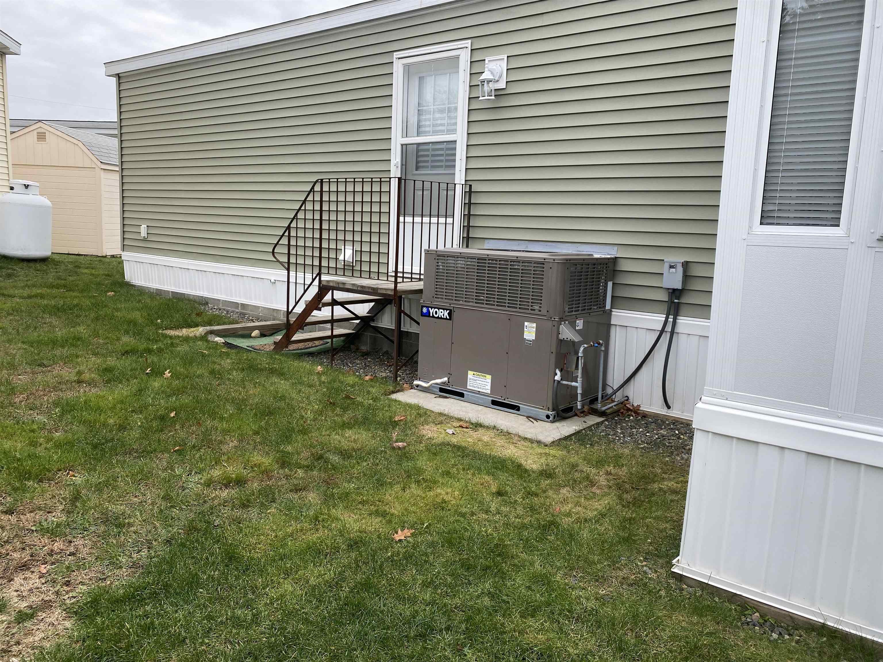 13 2nd Street Exeter, NH 03833 - Photo 4 of 21