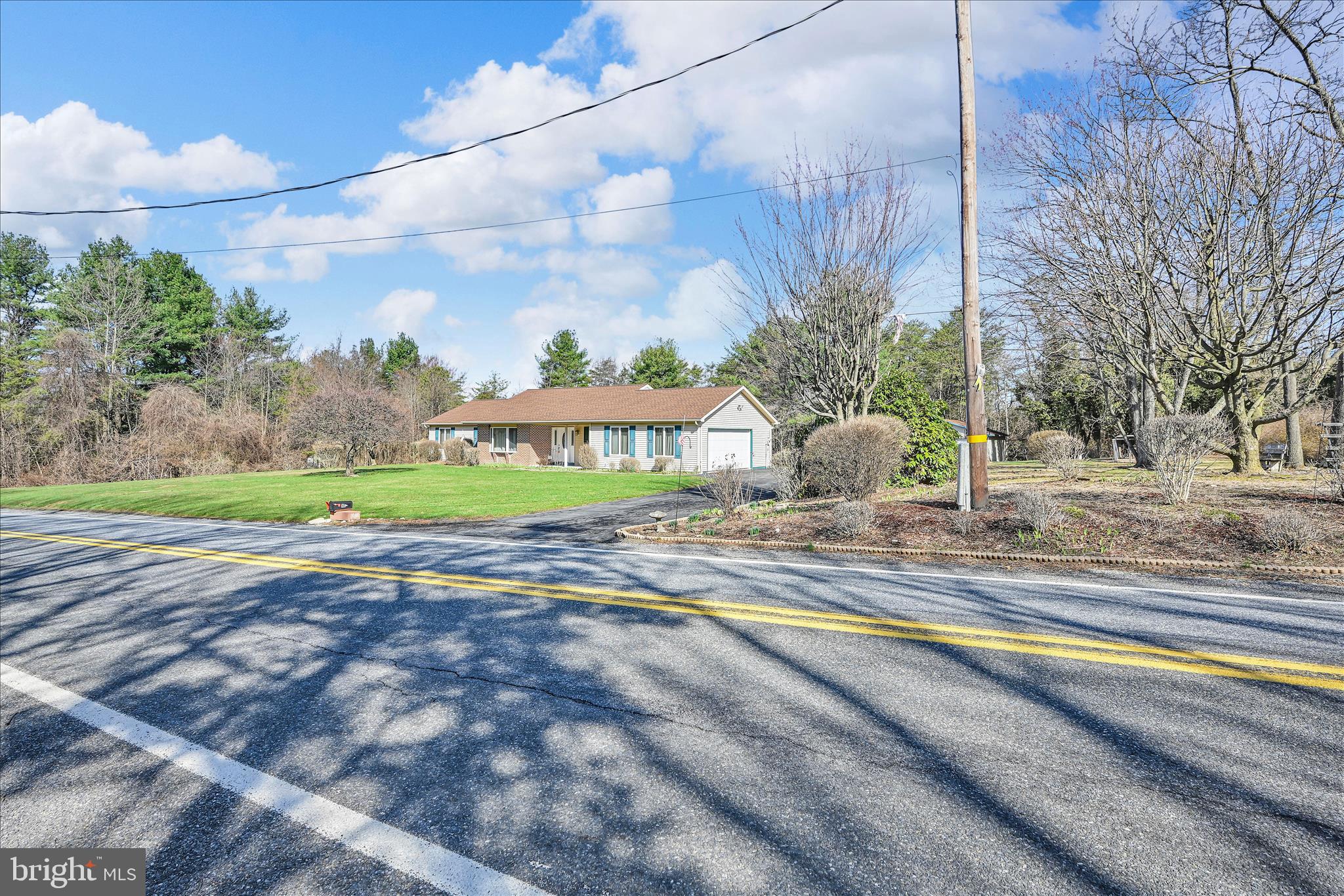 1039 Summer Hill Road Auburn, PA 17922 - Photo 4 of 40 a view of a house with a yard