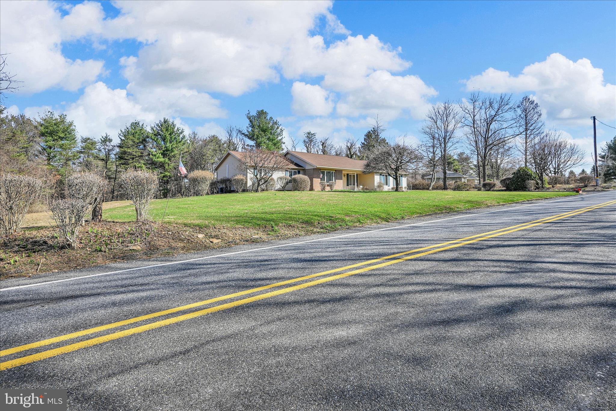 1039 Summer Hill Road Auburn, PA 17922 - Photo 6 of 40 a view of a houses with a yard