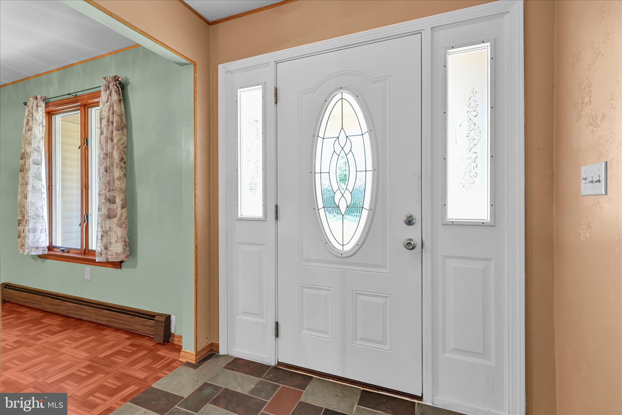 1039 Summer Hill Road Auburn, PA 17922 - Photo 9 of 40 an empty room with window