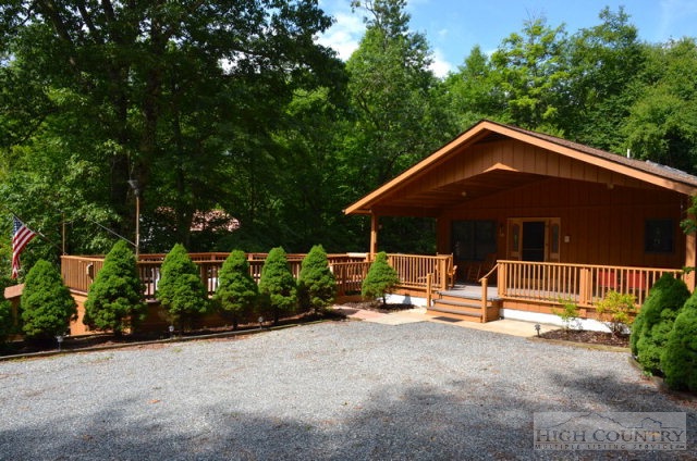 48 Overlook Road Newland, NC 28657 - Photo 1 of 27 Gallery Image 1