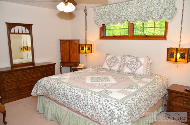48 Overlook Road Newland, NC 28657 - Photo 13 of 27 Gallery Image 13