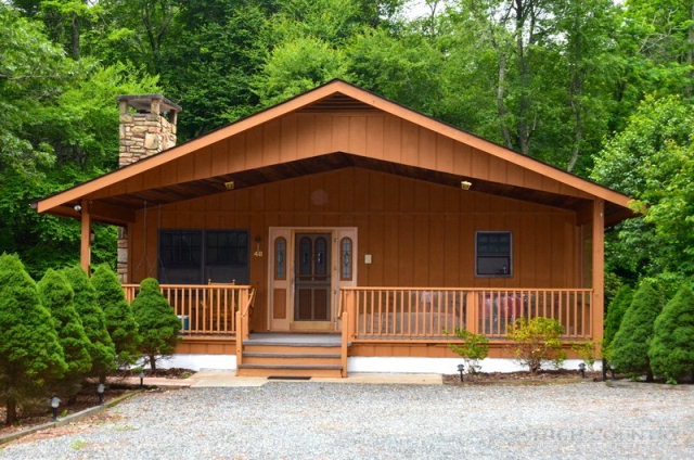 48 Overlook Road Newland, NC 28657 - Photo 2 of 27 Gallery Image 2