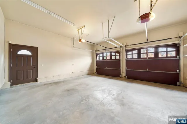 $1,499,000 | 172 Briarheath Lane, Clark, NJ 07066