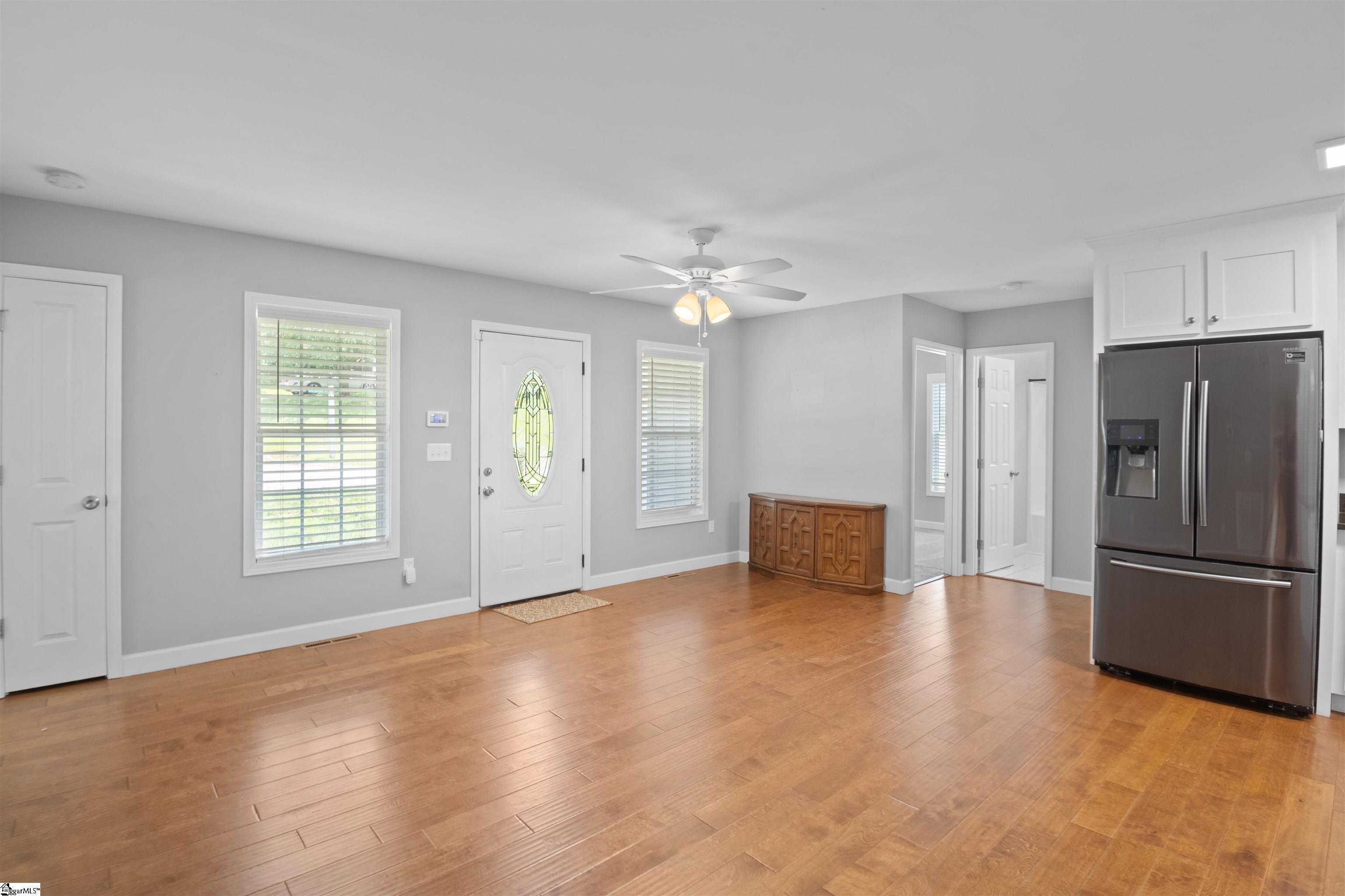 119 Nicholas Court Easley, SC 29640 - Photo 8 of 26