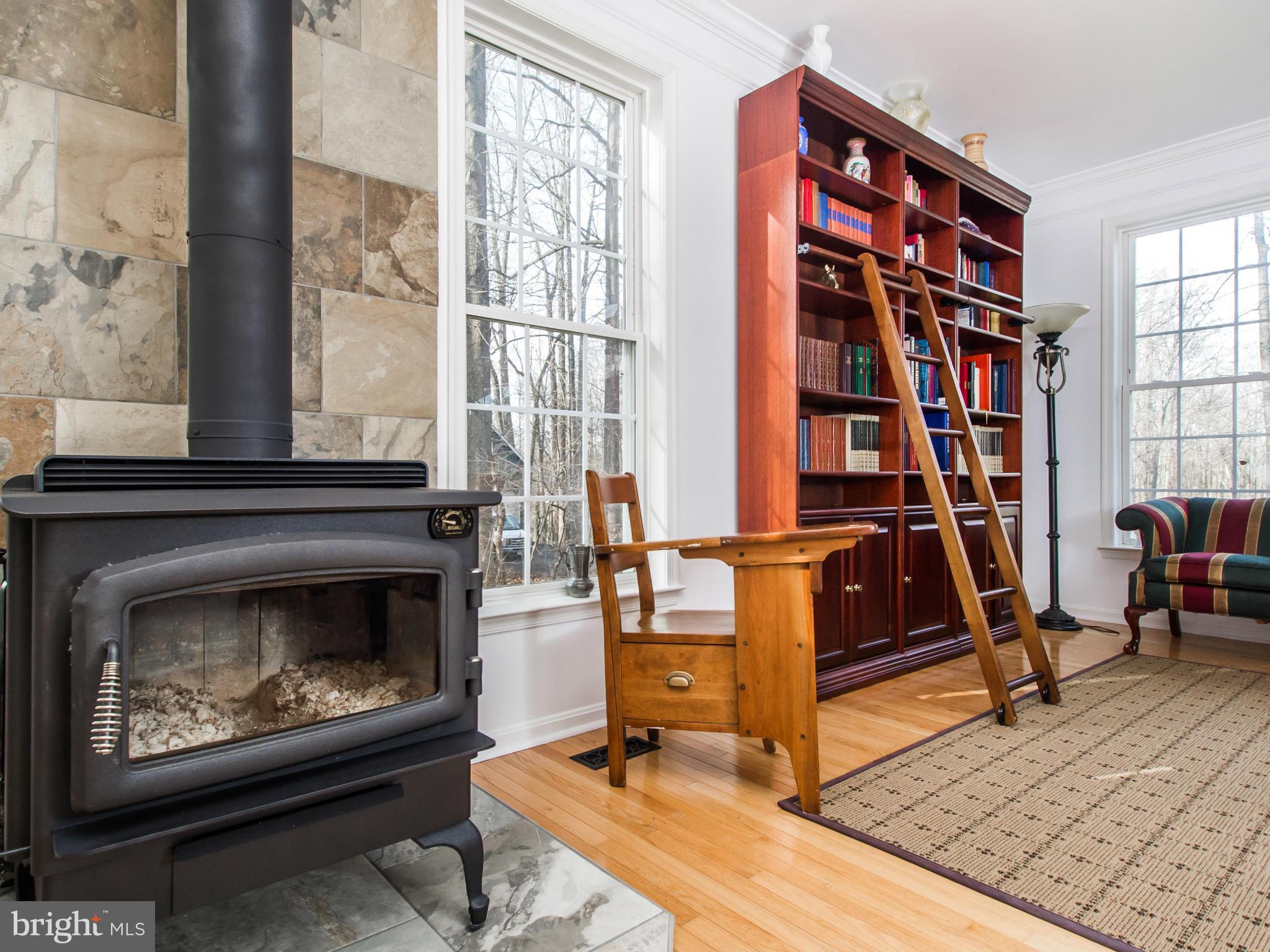 5 Durkee Farm Road Reisterstown, MD 21136 - Photo 13 of 30 Living Room