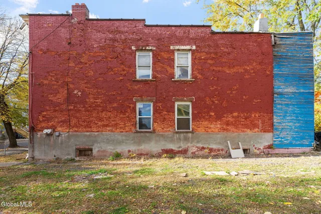 $185,000 | 287 1st Street, Albany, NY 12206