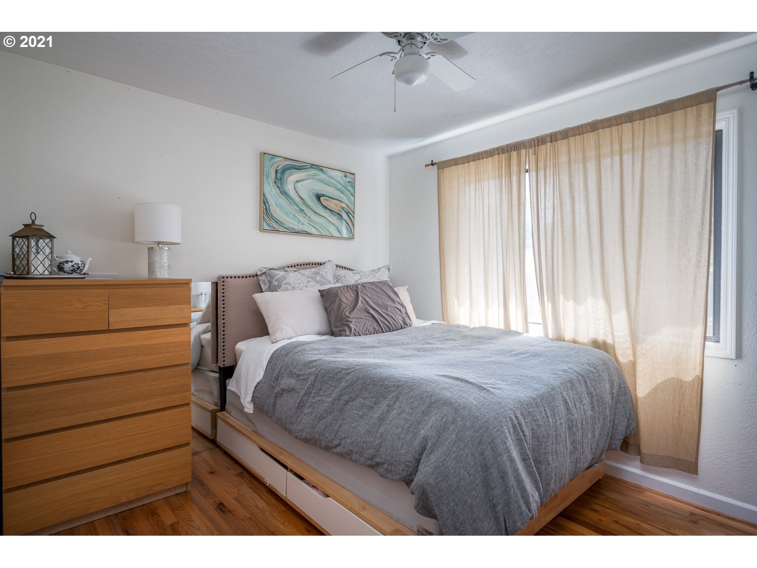 13130 Southwest Walker Road Beaverton, OR 97005 - Photo 19 of 25 Gallery Image 19