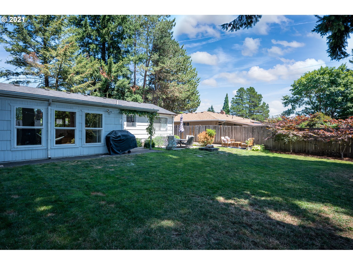 13130 Southwest Walker Road Beaverton, OR 97005 - Photo 22 of 25 Gallery Image 22