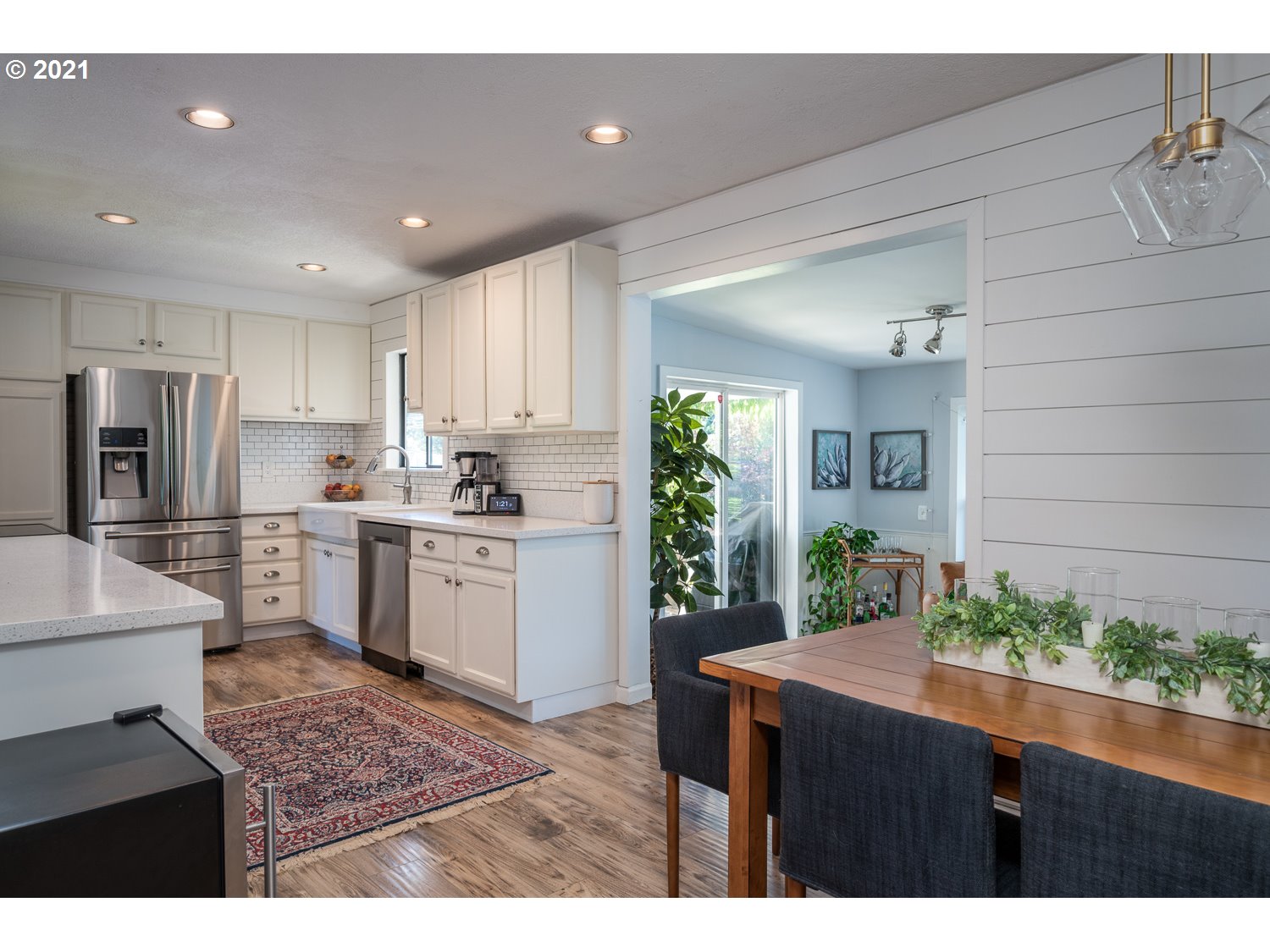 13130 Southwest Walker Road Beaverton, OR 97005 - Photo 7 of 25 Gallery Image 7